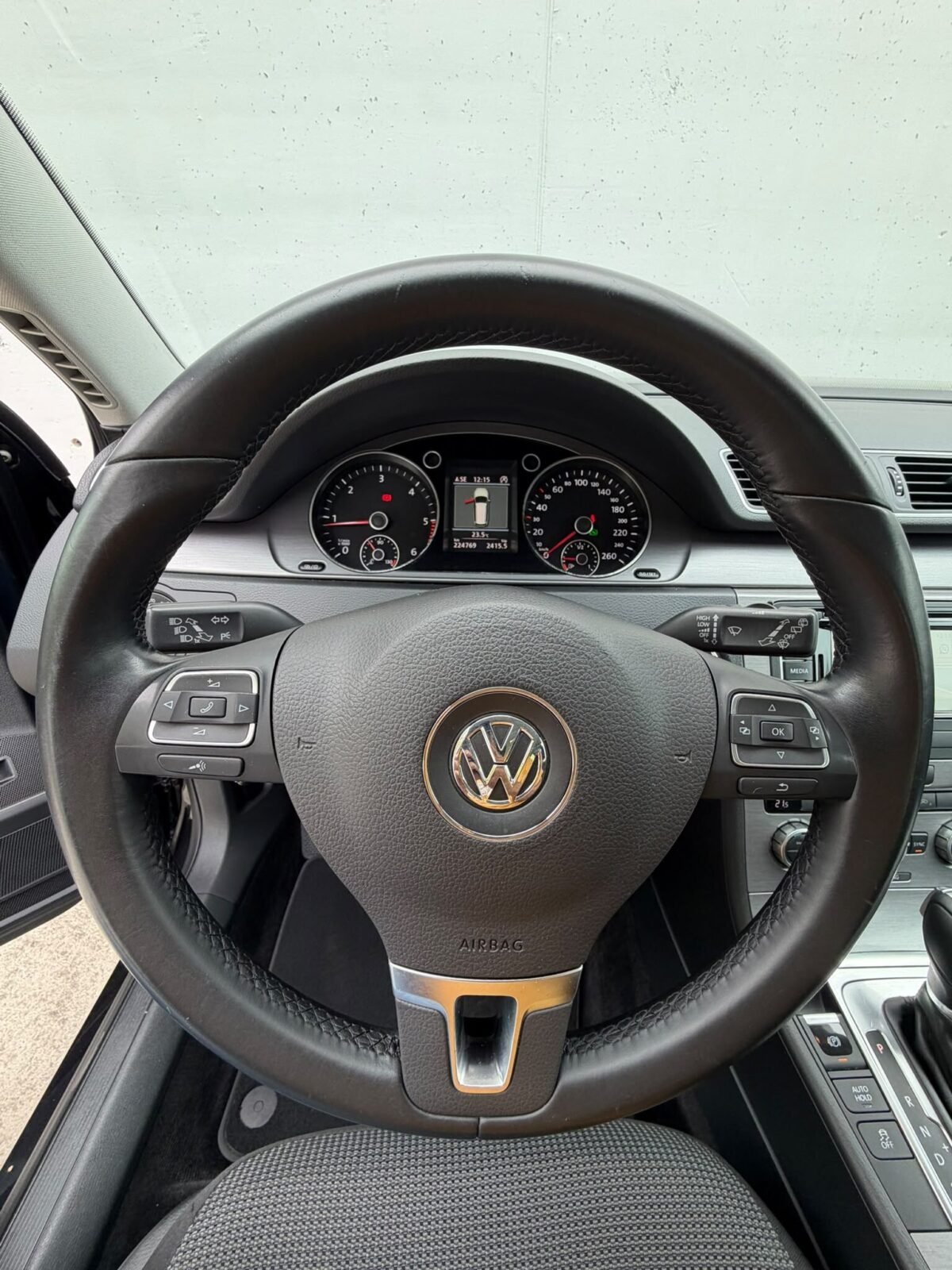 VOLKSWAGEN PASSAT VARIANT 2.0 TDi DSG Advance