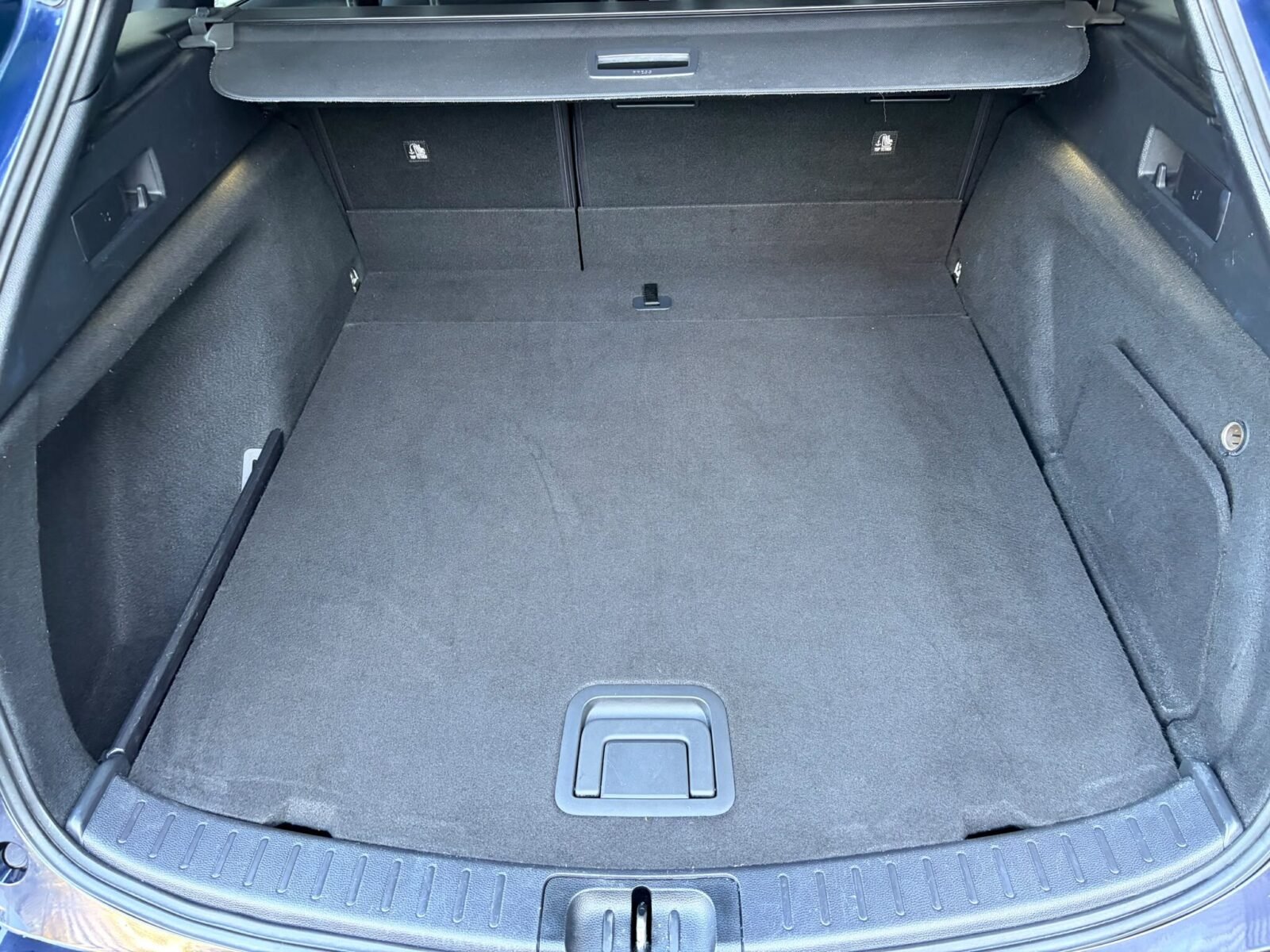 TOYOTA Corolla Touring Sports Style 180 H