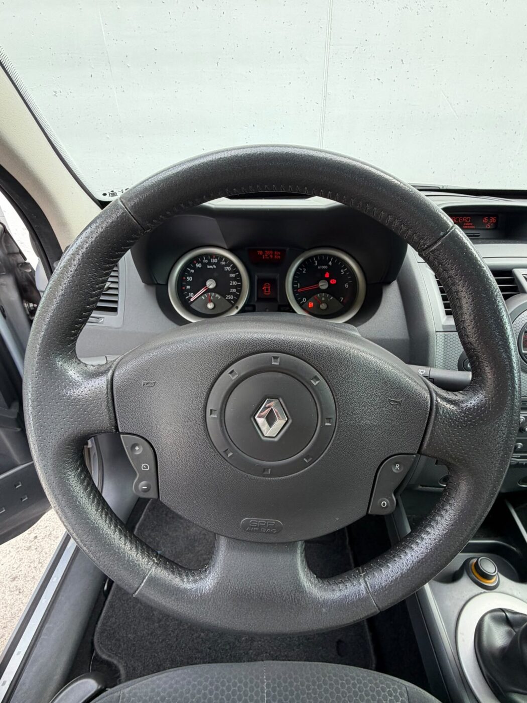RENAULT Megane 1.6 16V Luxe Dynamique